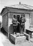 General Petre Dumitrescu (left) and general Corneliu Dragalina (right) in Russia during 1942